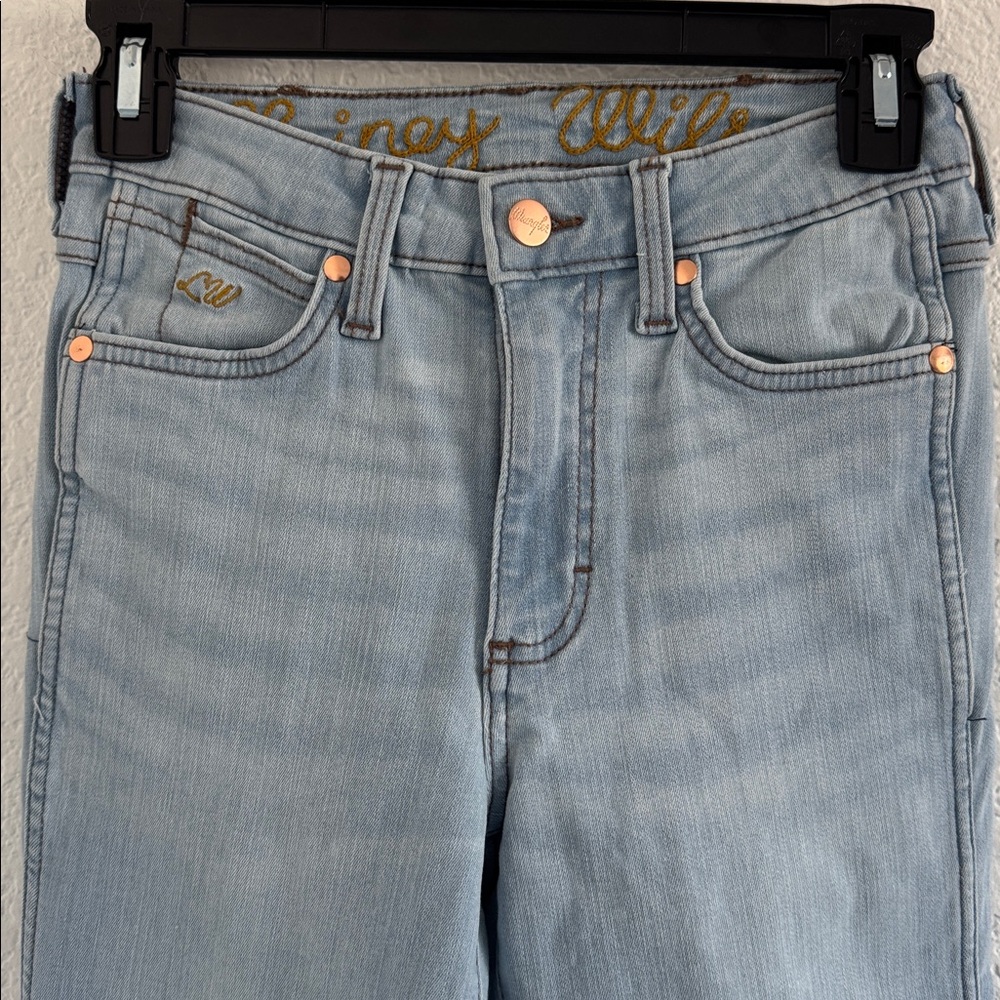 Wrangler x Lainey Wilson Womens Huggers Jeans - Picture 5 of 7